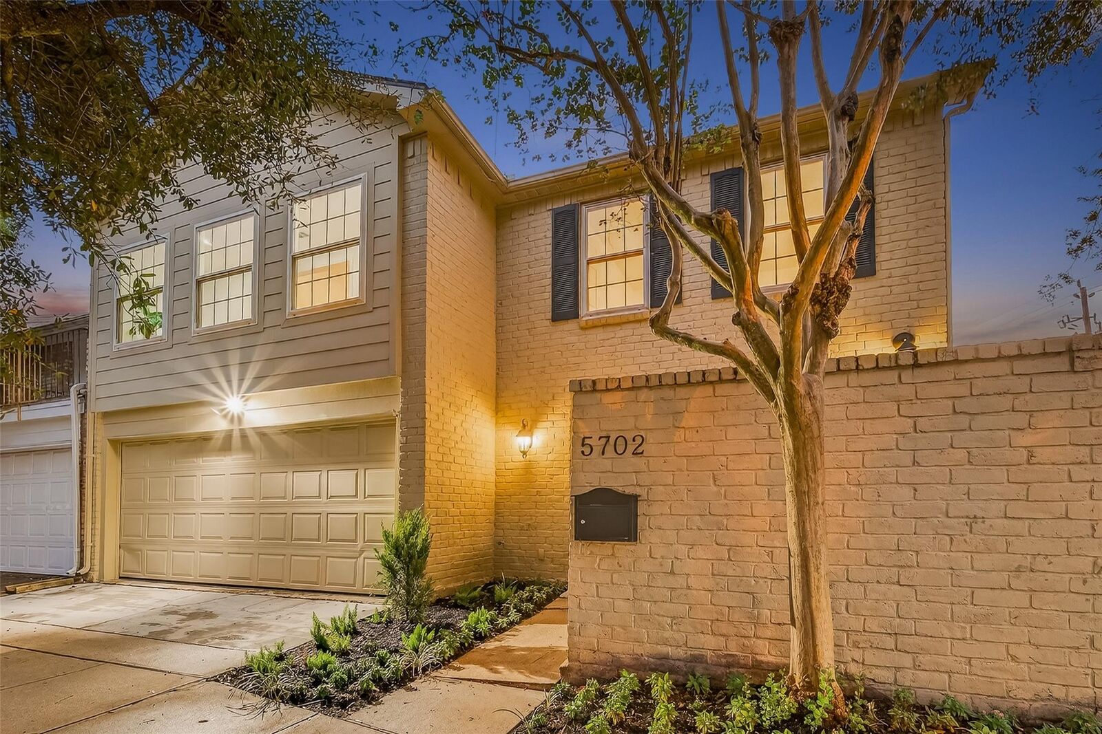 Property Photo:  5702 Academy Street  TX 77005 