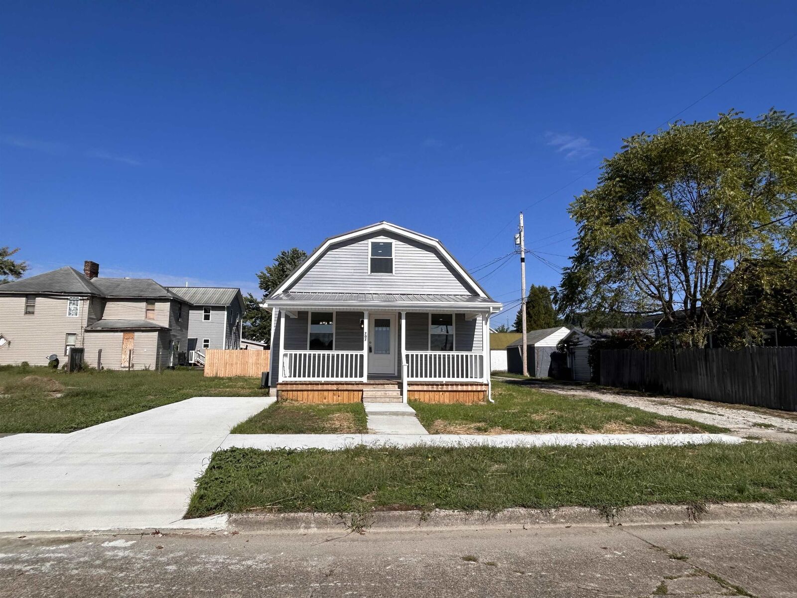 Property Photo: 707 Mastin Avenue OH 45638