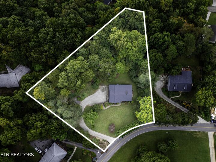 Property Photo:  4912 Laurelwood Rd  TN 37918 