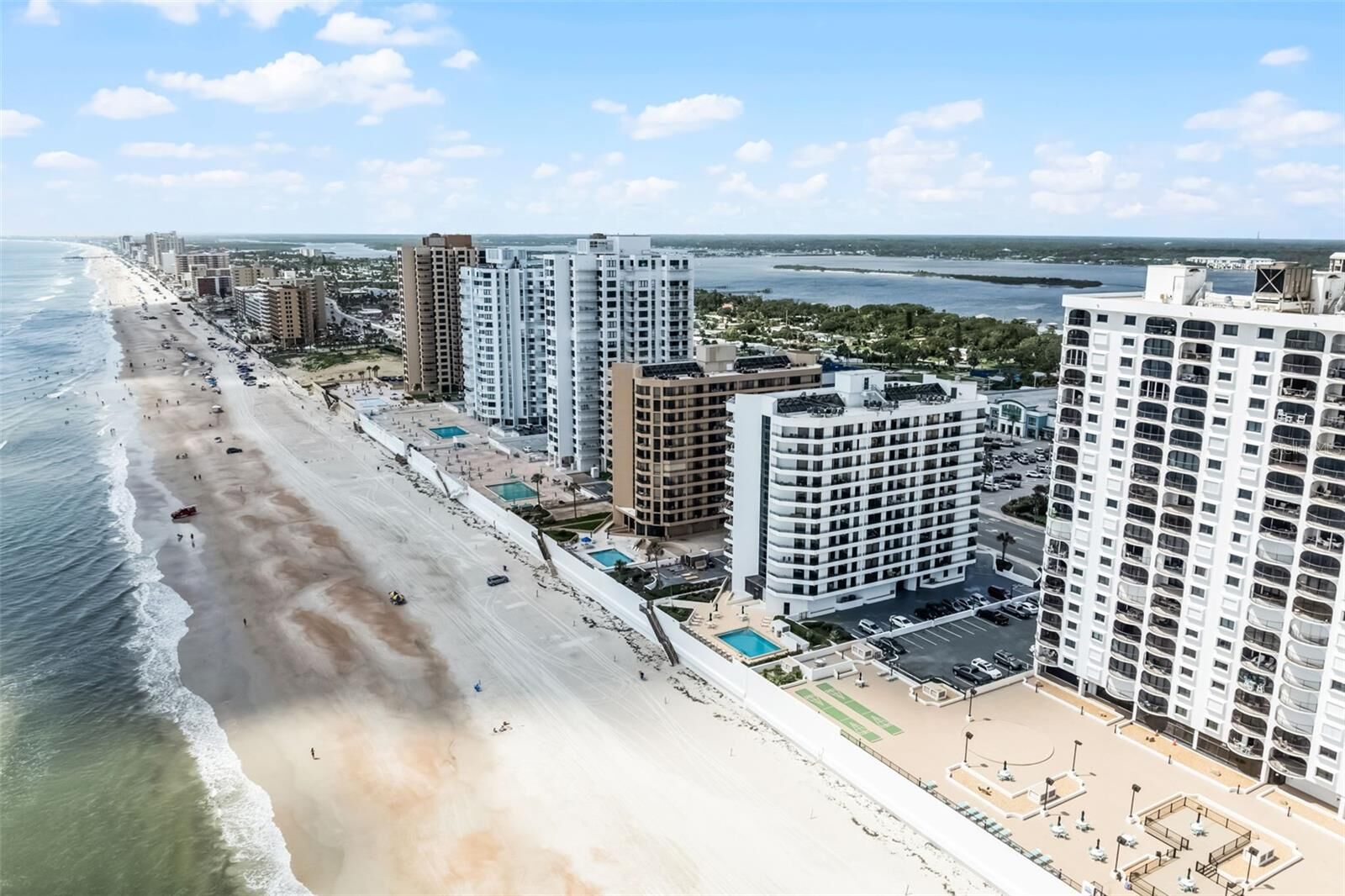 Property Photo:  3023 S Atlantic Avenue 6060  FL 32118 