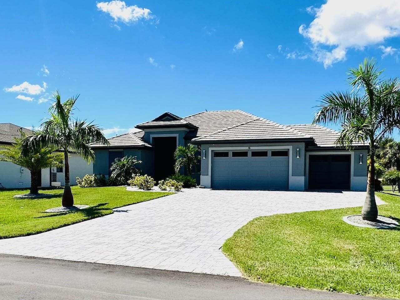 Property Photo: 16 Tournament Road FL 33947