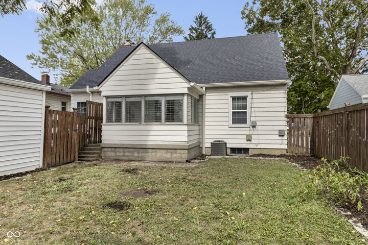 Property Photo: 2533 Kessler Boulevard East Drive IN 46220