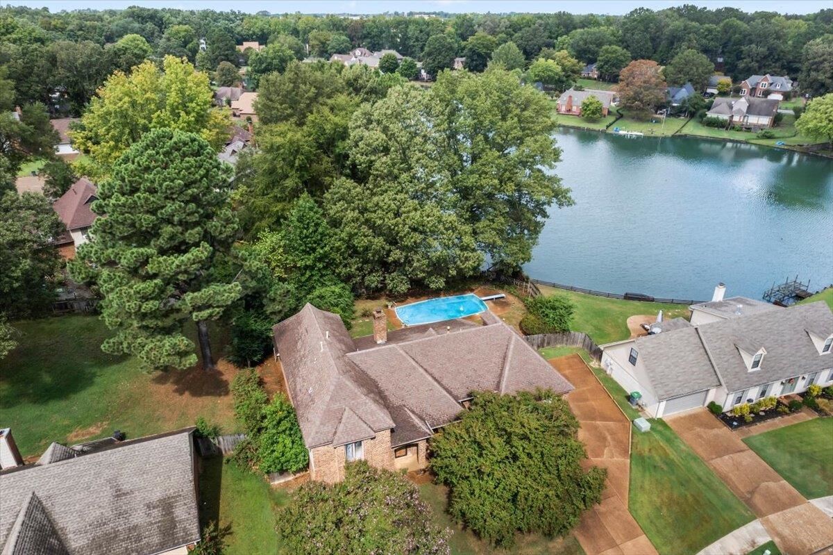 Property Photo: 8786 Cherry Spring Dr TN 38016