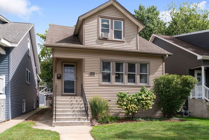 Property Photo:  7005 N Osceola Avenue  IL 60631 