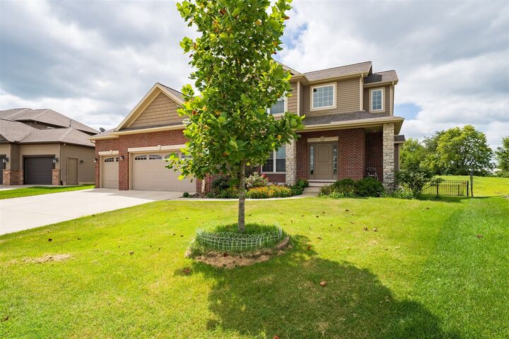 Property Photo:  1525 Stoneroller Circle  IL 61705