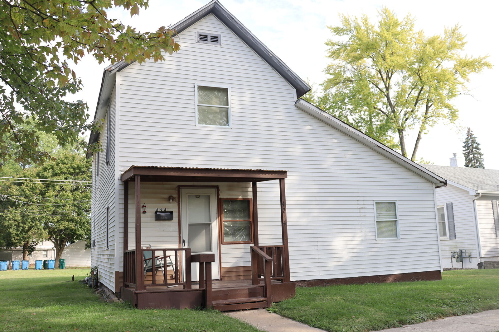 Property Photo:  424 S Grand Avenue  IL 60915