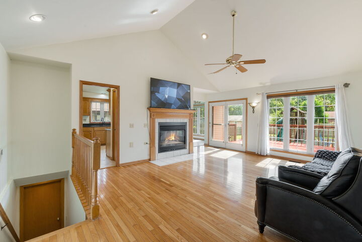 Property Photo:  206 1/2 Redbud Drive  IL 60433 