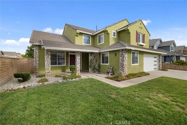 Property Photo:  39470 Daylily Place  CA 93551 