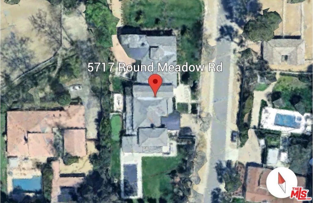 Property Photo:  5717 Round Meadow Road  CA 91302 