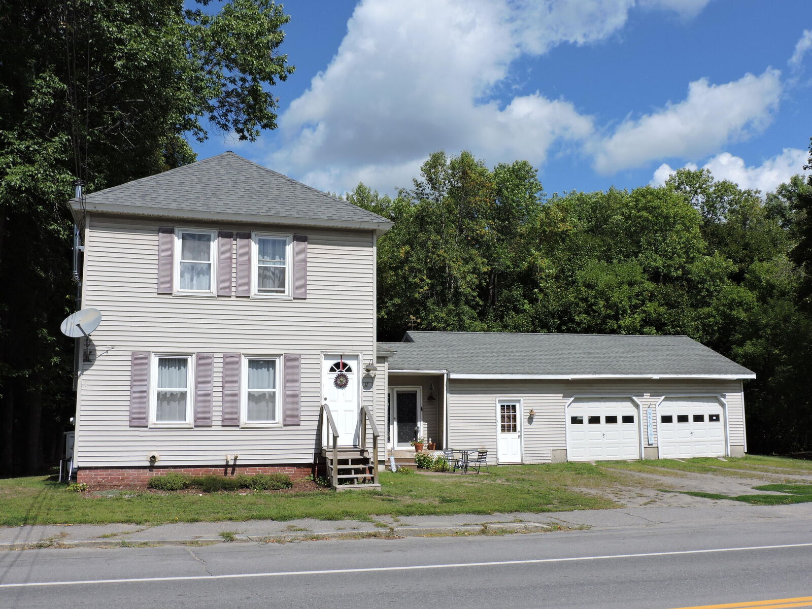 Property Photo: 17 Baker Street ME 04927