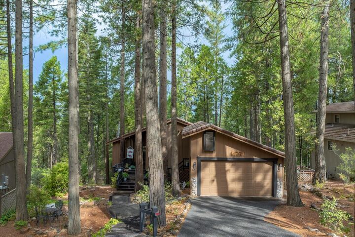 Property Photo: 723 Larkspur Lane CA 95247