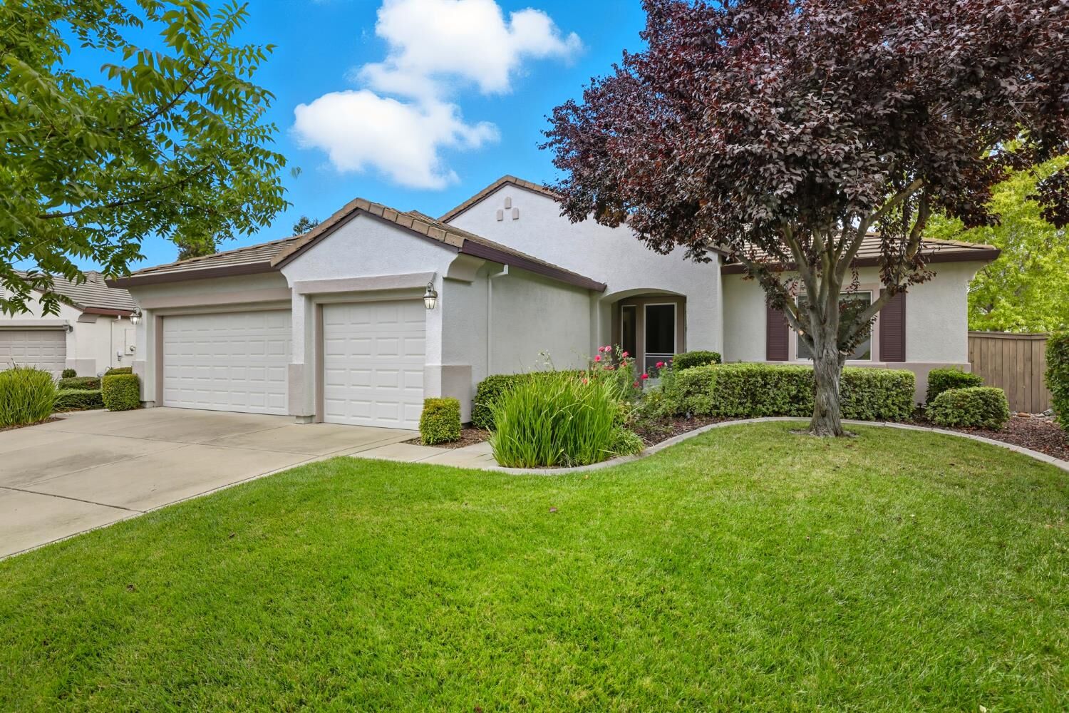 Property Photo:  2720 Robinson Creek Lane  CA 95758 