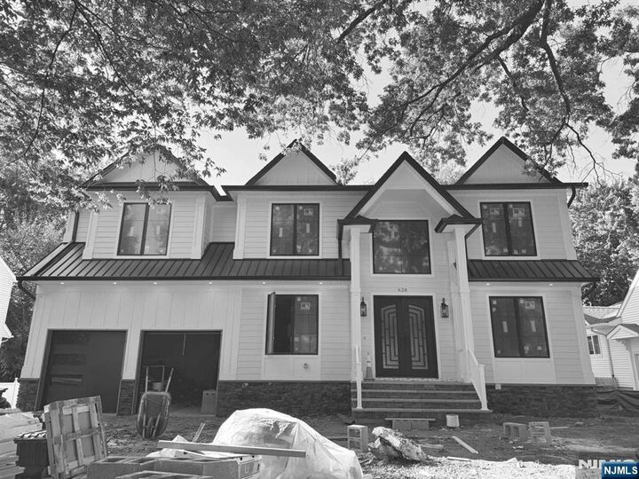 Property Photo:  628 Falmouth Avenue  NJ 07652 
