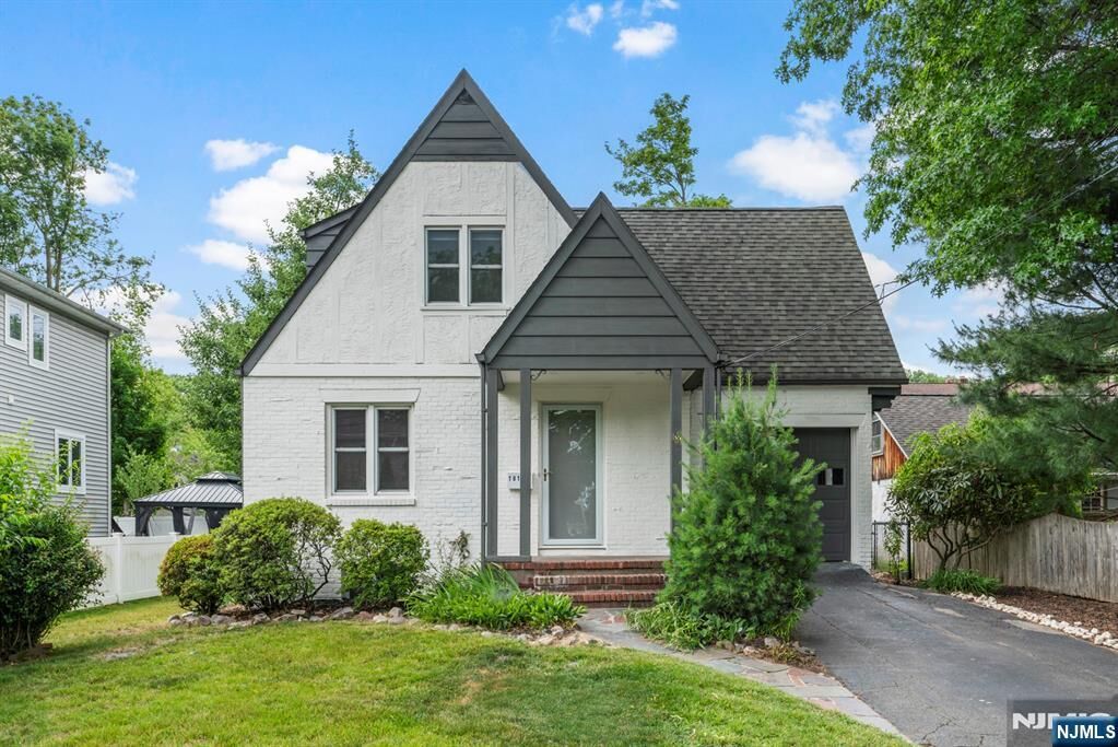 Property Photo:  181 5th Street  NJ 07626 