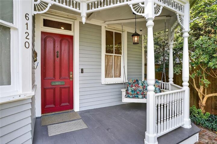 Property Photo:  6120 Chestnut Street  LA 70118