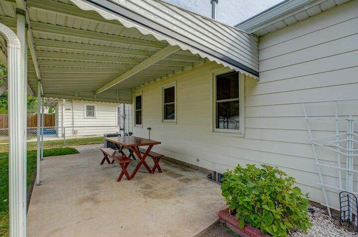 Property Photo:  3550 2nd Street NE  MN 55418 
