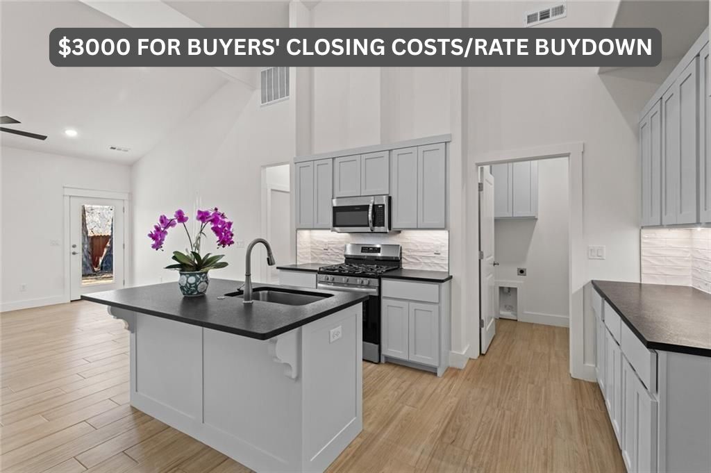 Property Photo:  712 Sun Meadows Loop  AR 72719 