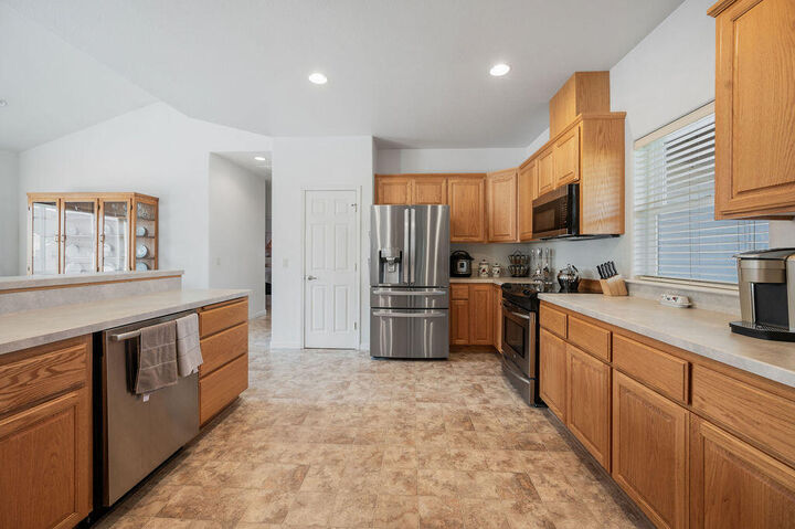 Property Photo:  6324 Altadena Drive  OR 97603 