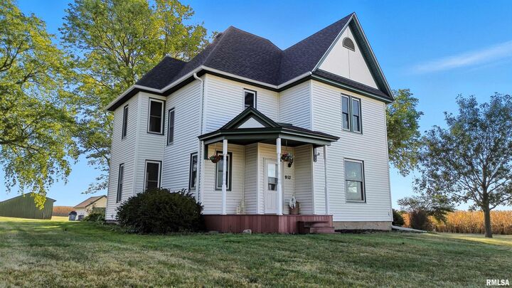 Property Photo: 913 2nd Avenue North IL 61230