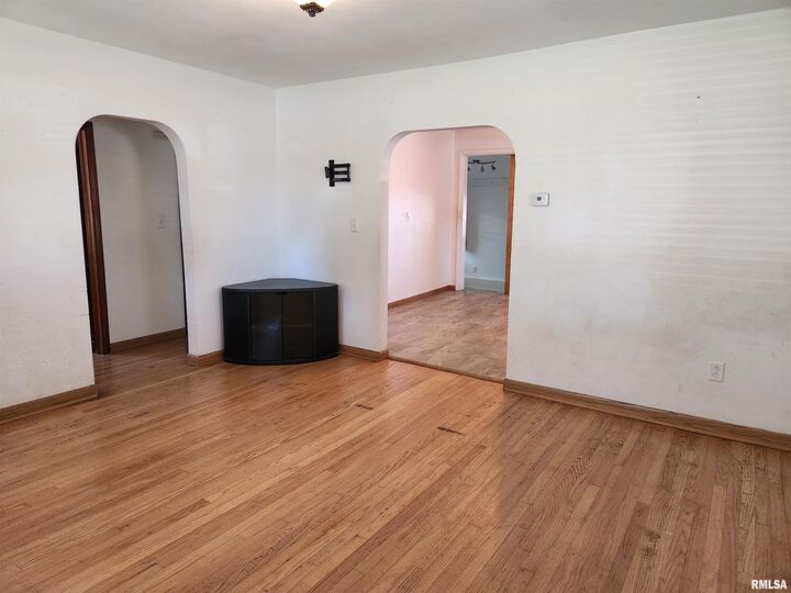 Property Photo:  510 N Main Street  IL 62898 