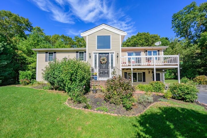 Property Photo:  3 Anne Circle  MA 02563 