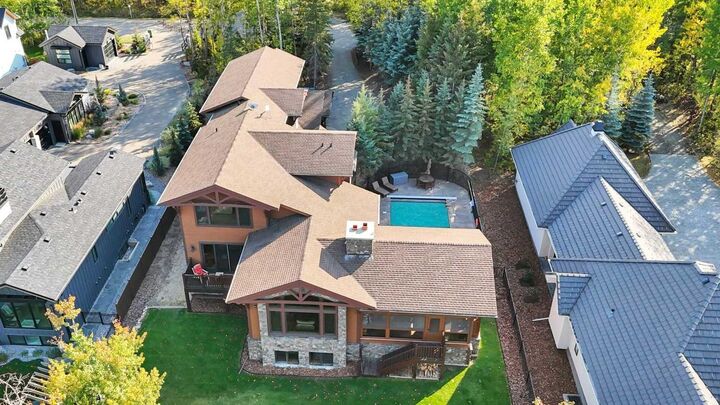 261 Honeymoon Drive  Norglenwold AB T4S 1S5 photo