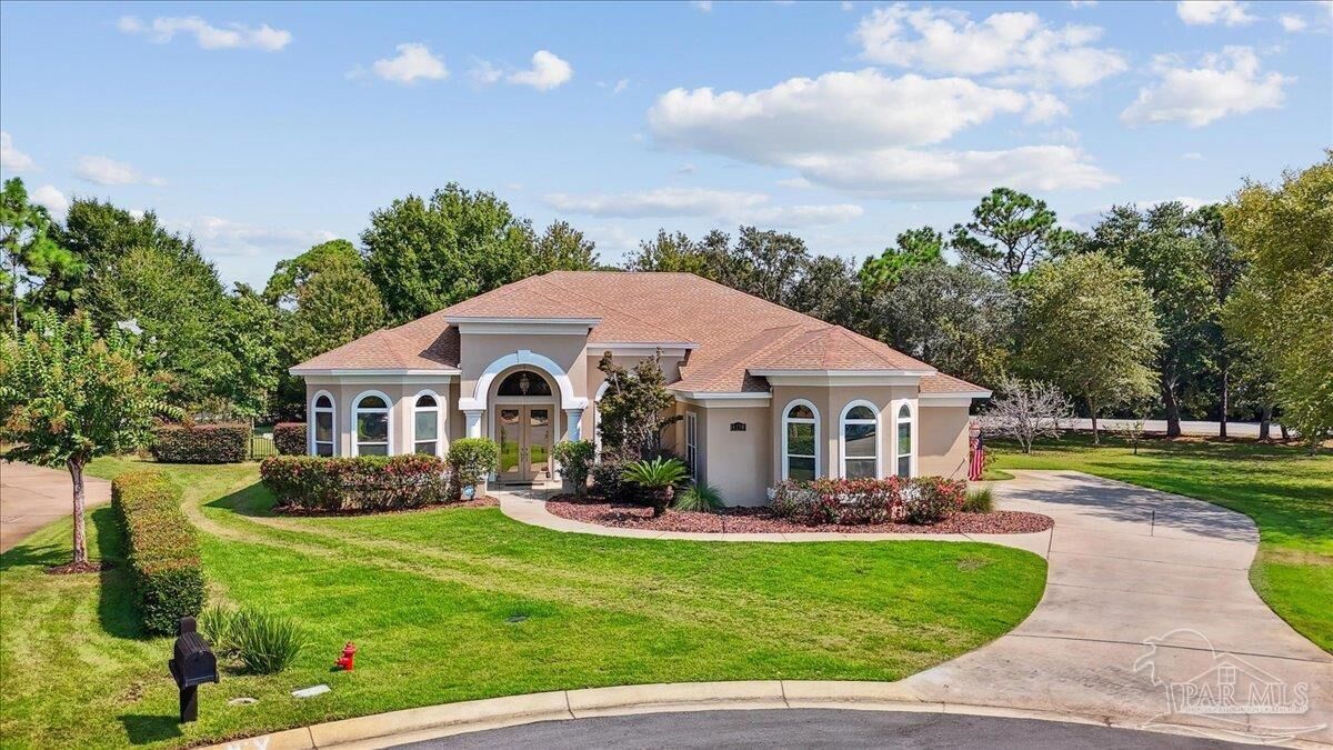 Property Photo:  4170 Serenca Way  FL 32563 