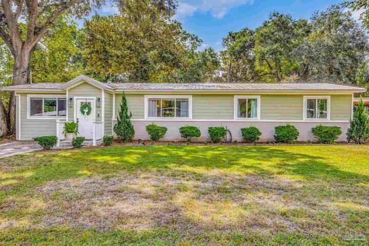 3275 Adrian Rd  Pensacola FL 32504 photo