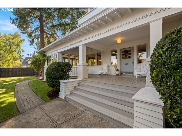 Property Photo: 3287 NE Bryce St OR 97212