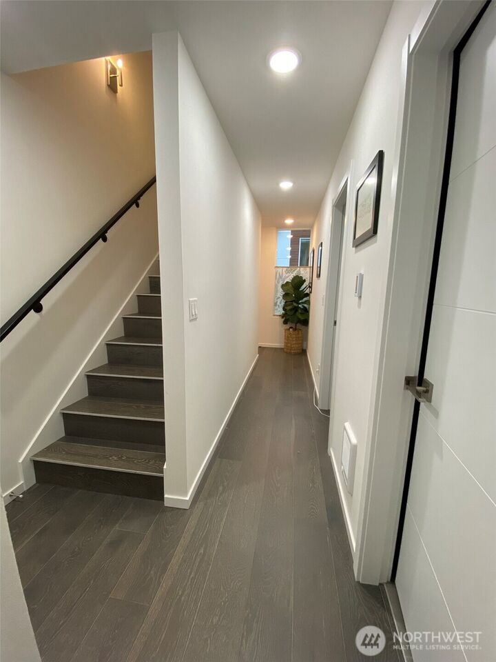 Property Photo:  13735  35th Avenue NE B  WA 98125 