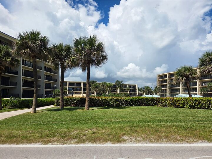 Property Photo: 3939 Ocean Drive 205C FL 32963