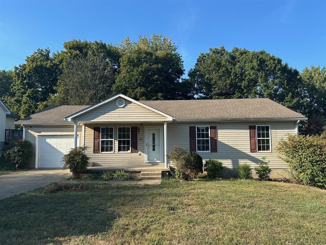 Property Photo:  110 Yellowstone Court  KY 42101 