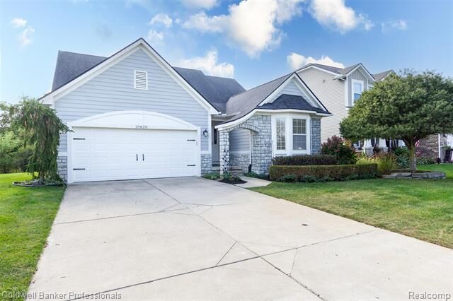 Property Photo:  10820 Bouldercrest Drive N  MI 48178 