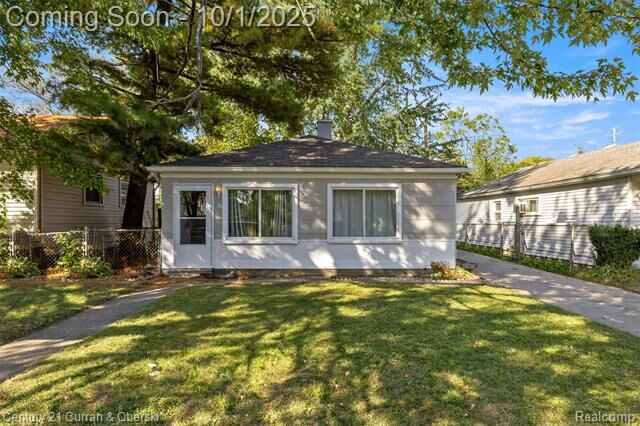Property Photo: 32360 Carlisle Parkway MI 48184