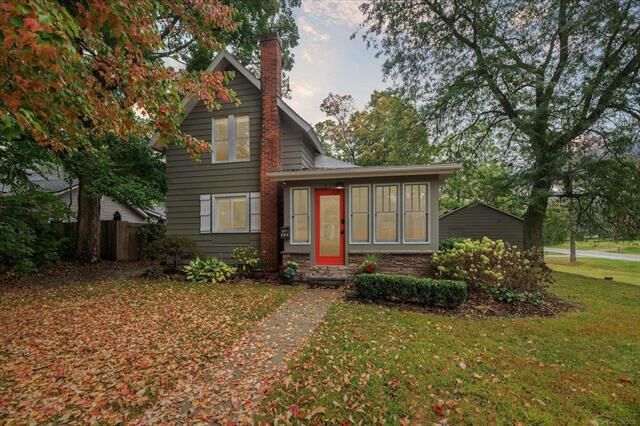 Property Photo:  519 S Main Street  MI 48381 