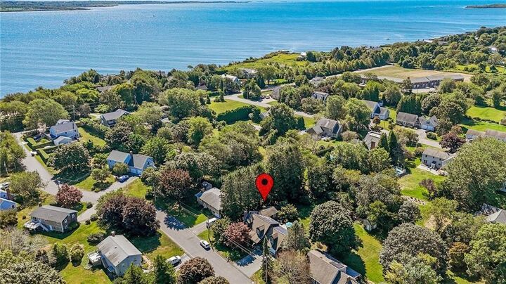 71 Mohawk Drive  Portsmouth RI 02871 photo