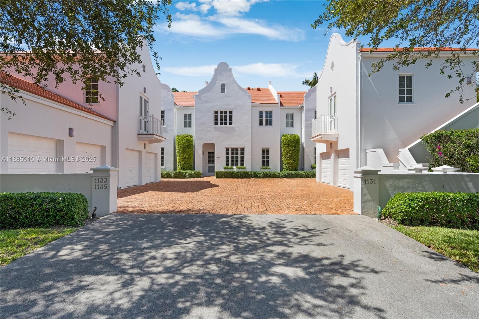 Property Photo:  1133 Campo Sano Ave 2  FL 33146 