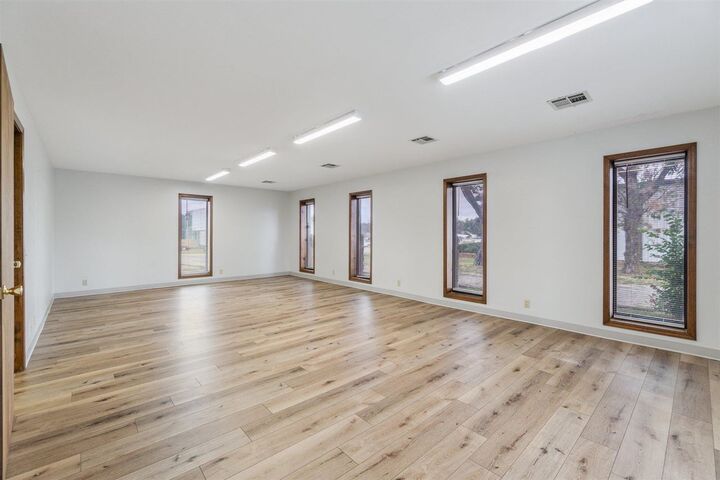 Property Photo: 1236 E Main Street OK 74023