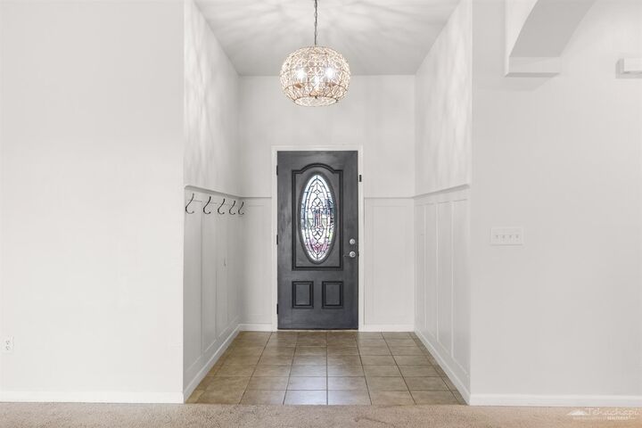 Property Photo:  903 Mulberry Street  CA 93561 