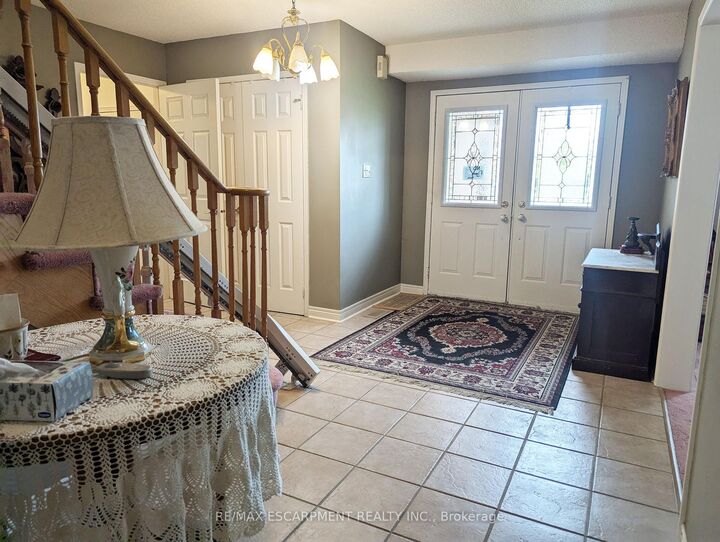 Property Photo: 537 Westman Avenue ON K9K 2E6