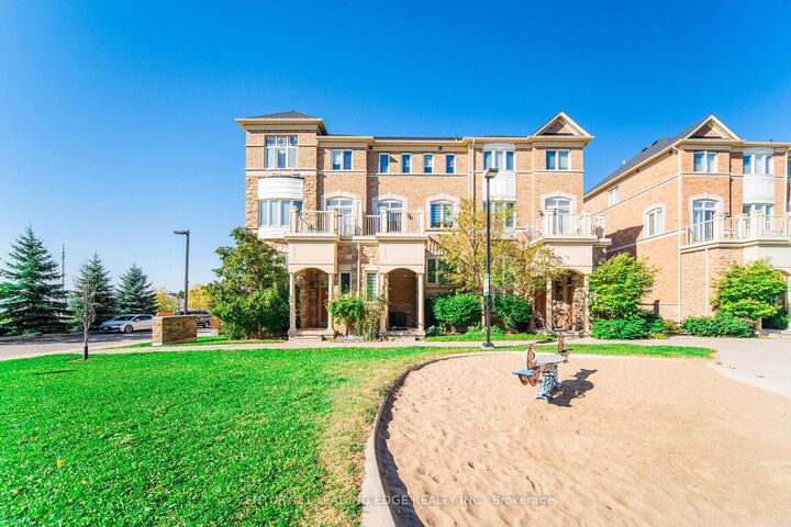 5 Dearie Lane  Markham ON L3R 2L8 photo