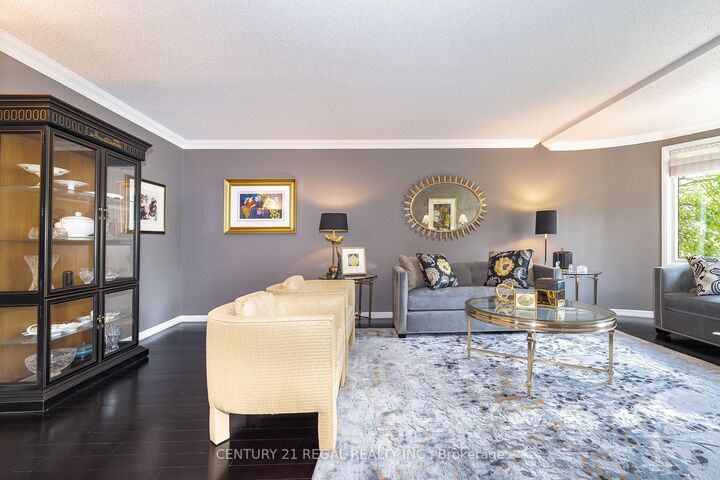 Property Photo:  36 Lindemann Street  ON L3T 5M8 