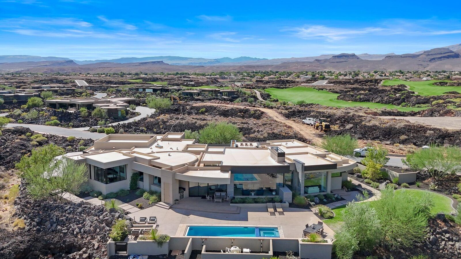 Property Photo: 2578 N Kiva Cir UT 84770