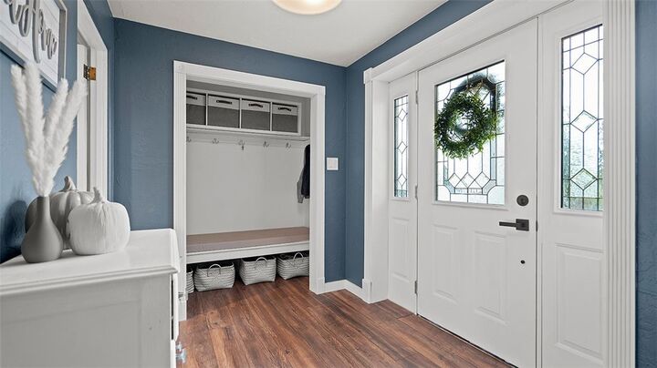 Property Photo: 937 Holly Lynne Drive PA 15236