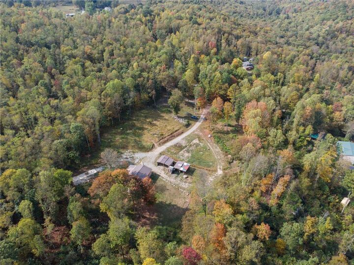 Property Photo:  135 Sandy Flat Rd  PA 15425 