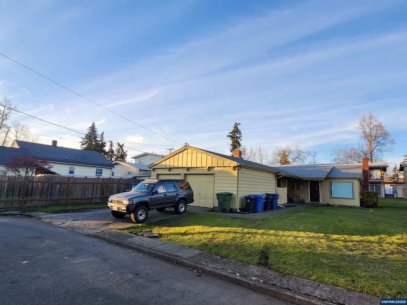 Property Photo:  2515 Hyde Ct (&Amp 2517) Ct SE  OR 97301 