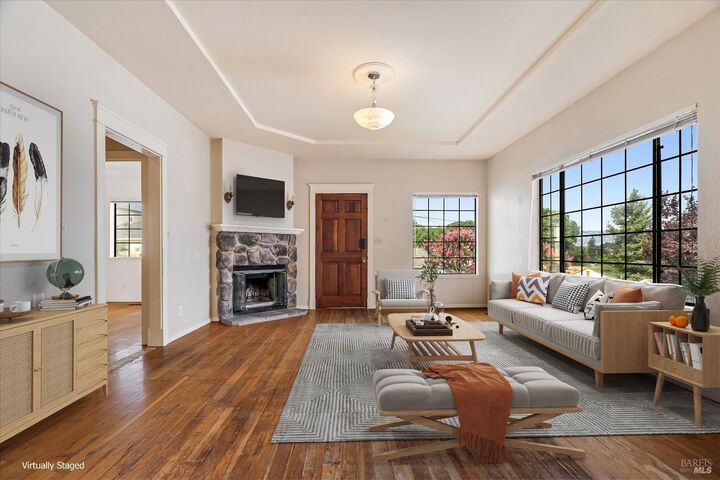 Property Photo:  886 Olive Street  CA 94952 