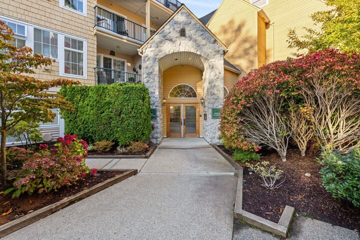 5555 13A Avenue Ph5 — photo 1