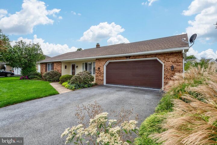 Property Photo:  116 Huyard Avenue  PA 17557 