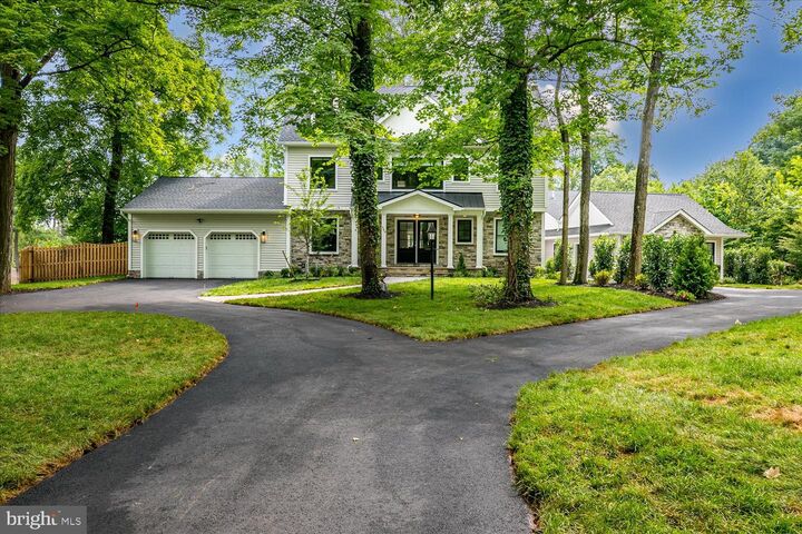 Property Photo:  569 Riverside Drive  NJ 08540 